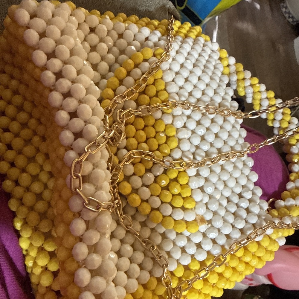 Bouffants And Broken Hearts Lemon Beaded Bag Purse With Removable Strap - Picture 3 of 5